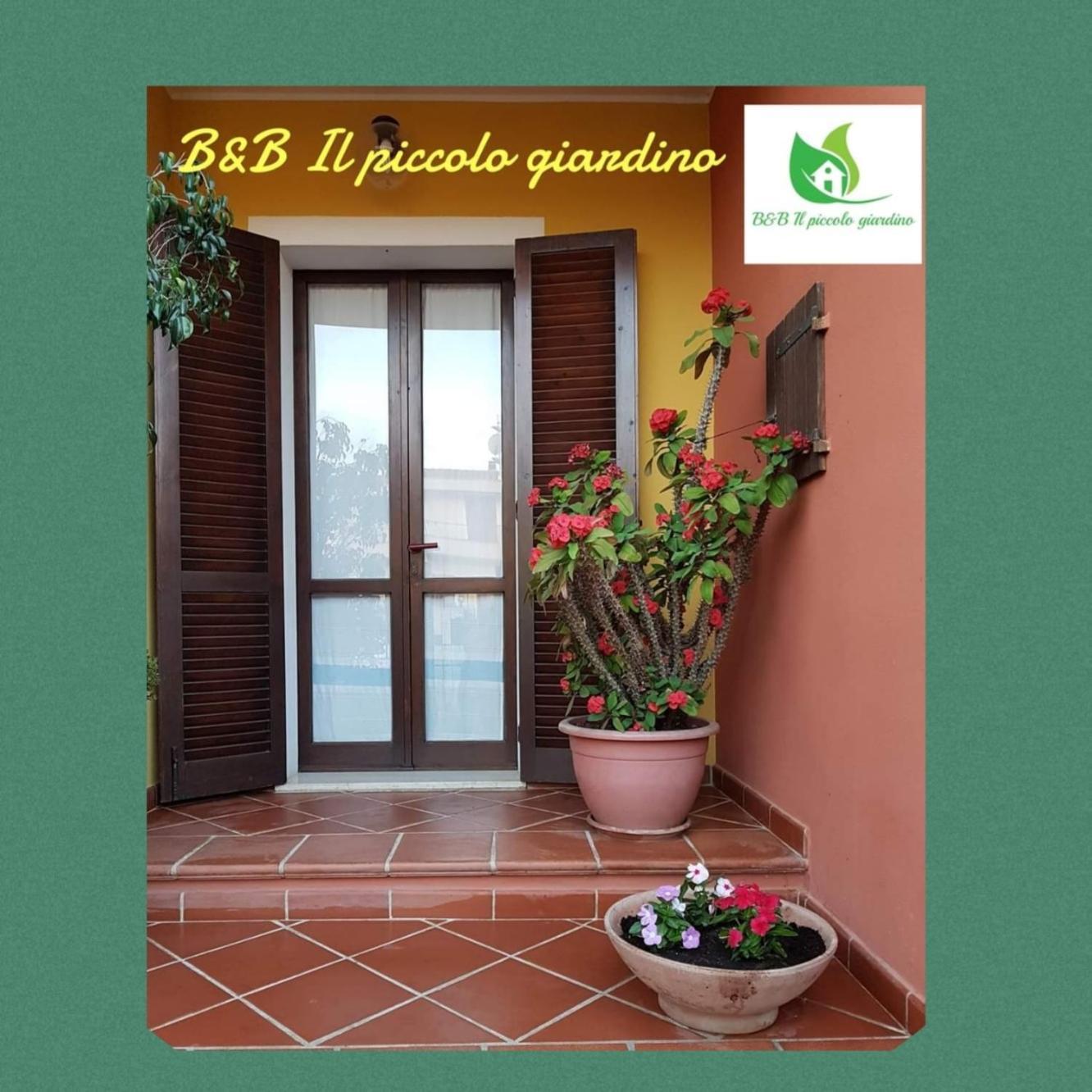 Il Piccolo Giardino Rooms & Breakfast Villasimius Bagian luar foto