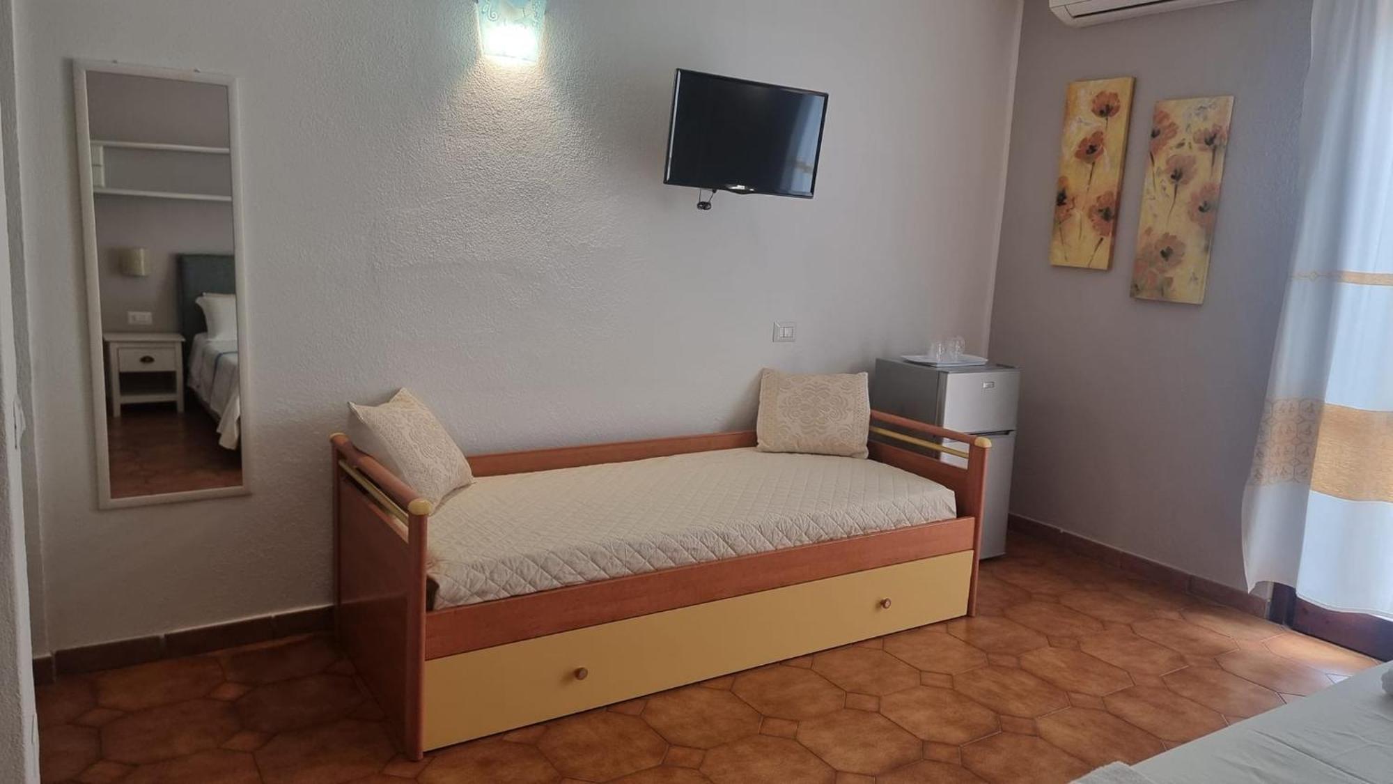 Il Piccolo Giardino Rooms & Breakfast Villasimius Bagian luar foto