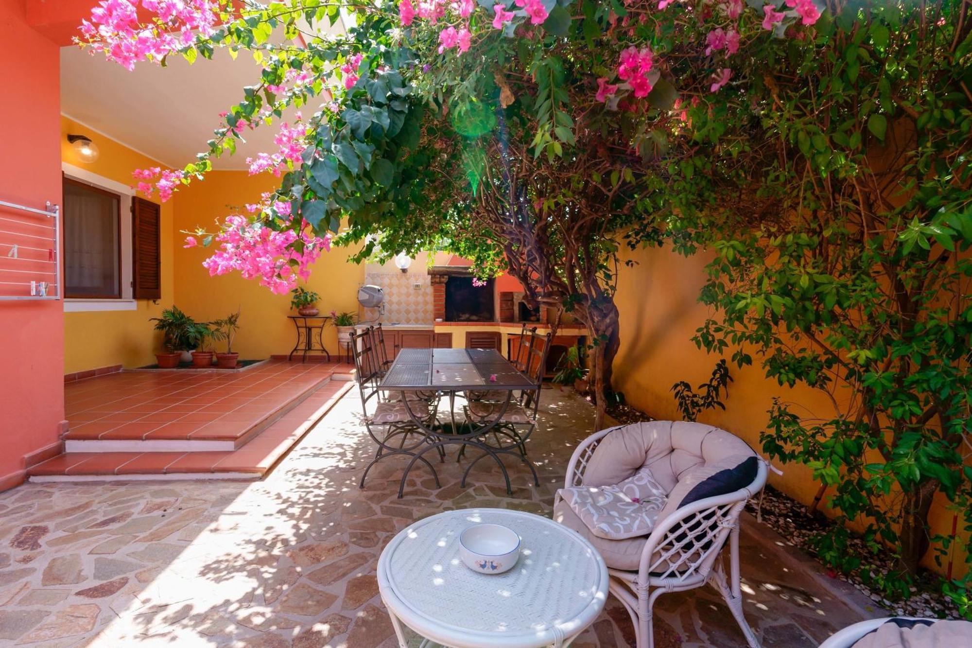 Il Piccolo Giardino Rooms & Breakfast Villasimius Bagian luar foto