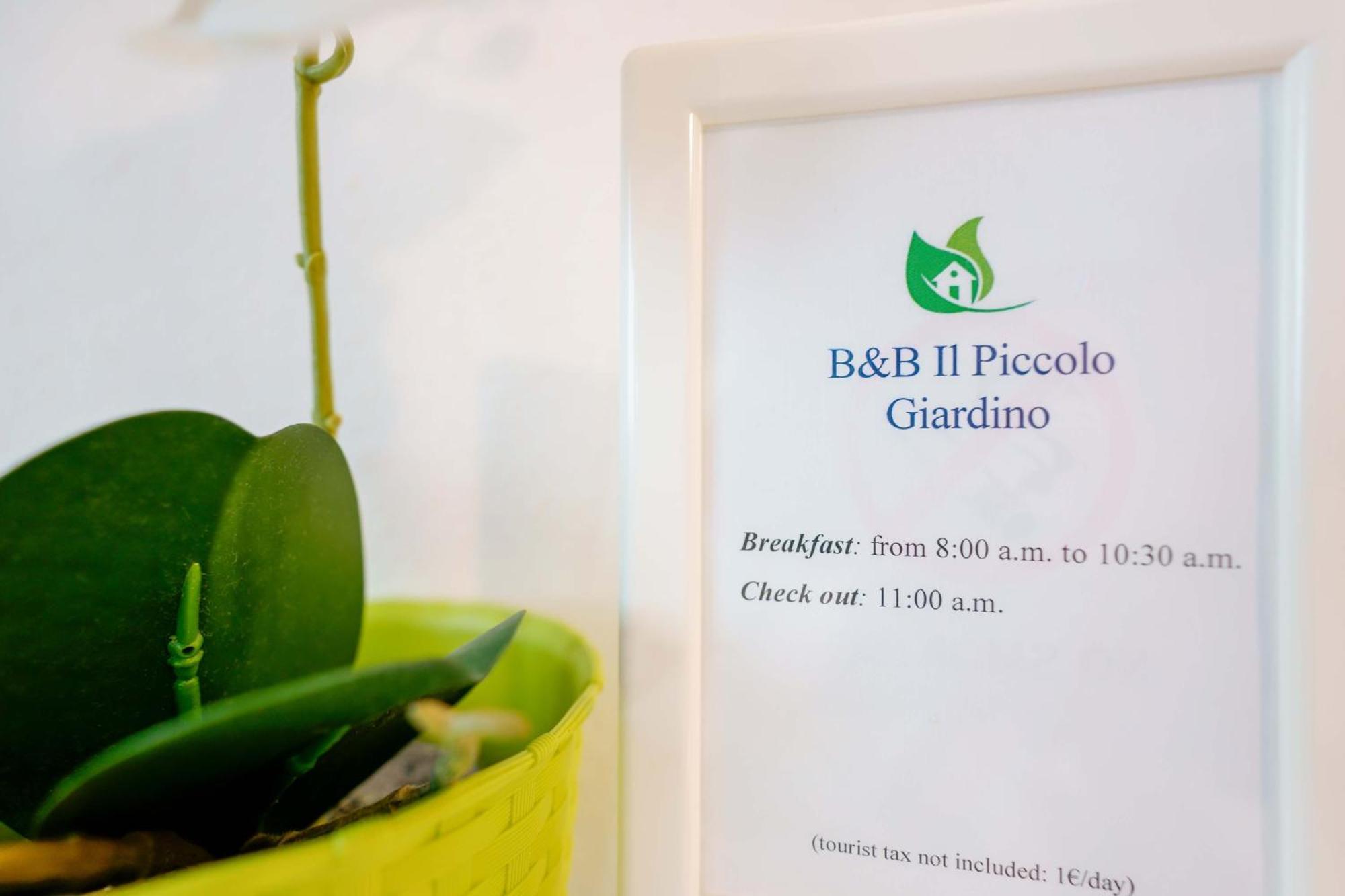 Il Piccolo Giardino Rooms & Breakfast Villasimius Bagian luar foto