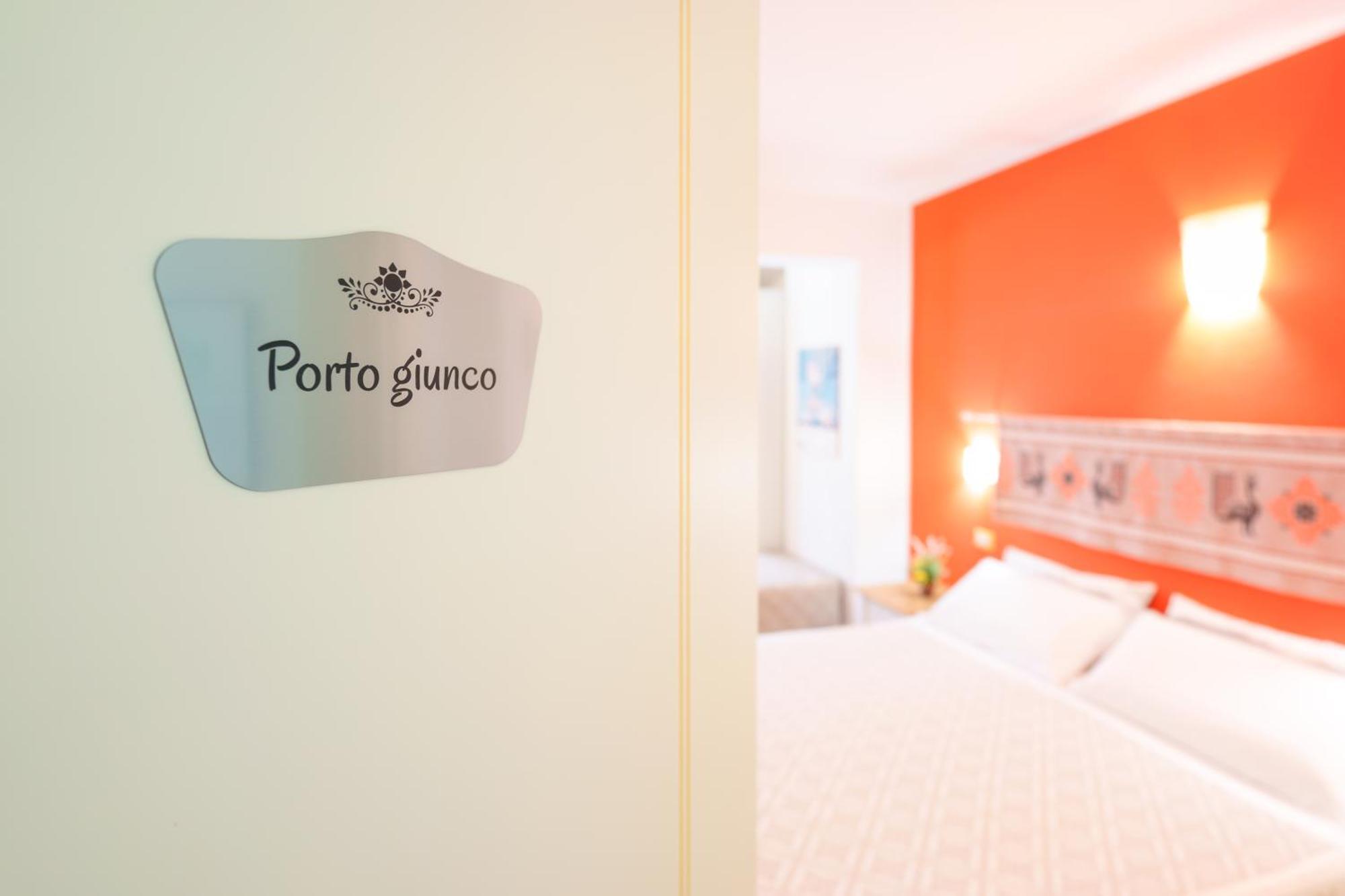 Il Piccolo Giardino Rooms & Breakfast Villasimius Bagian luar foto
