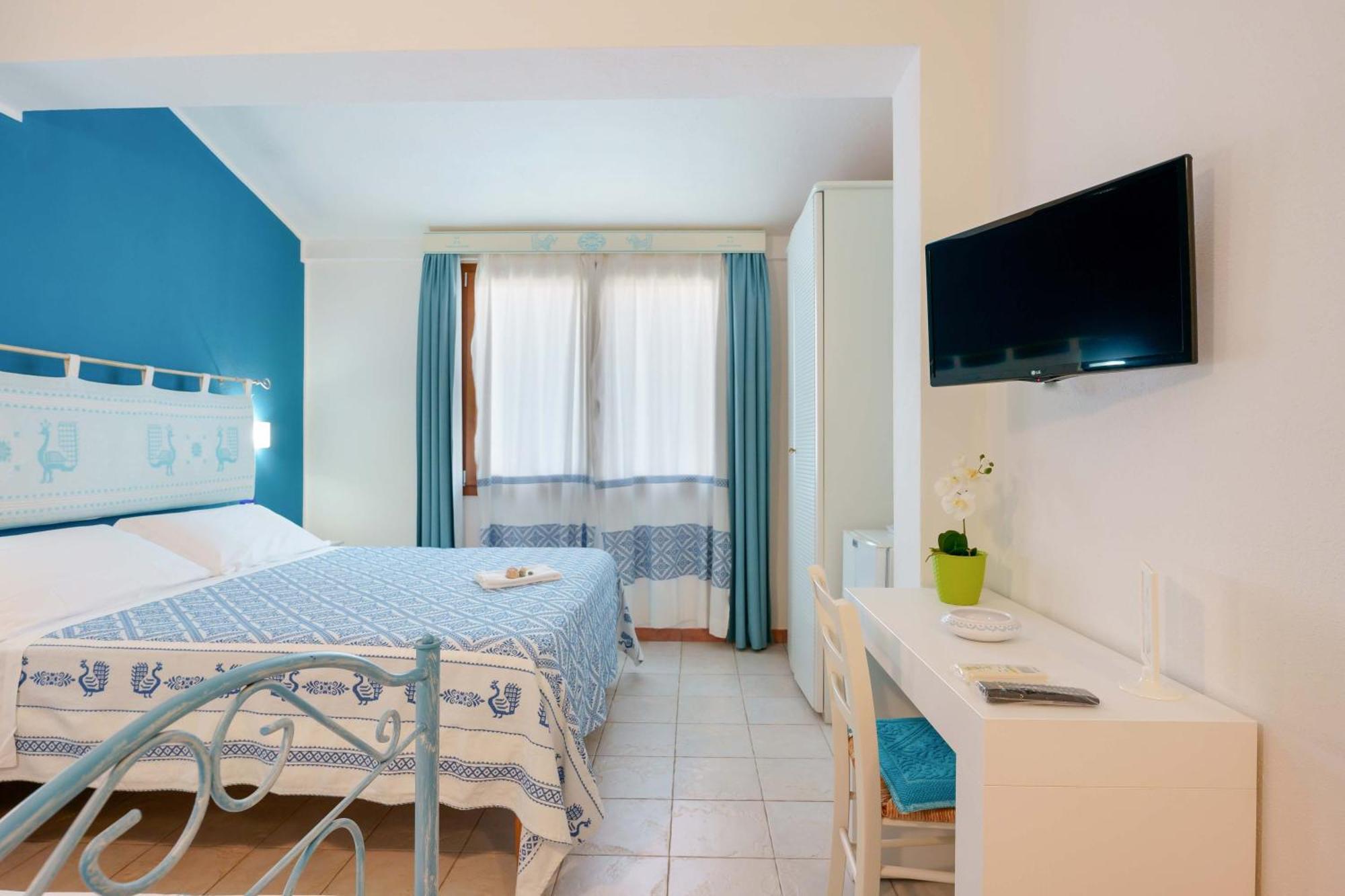 Il Piccolo Giardino Rooms & Breakfast Villasimius Bagian luar foto