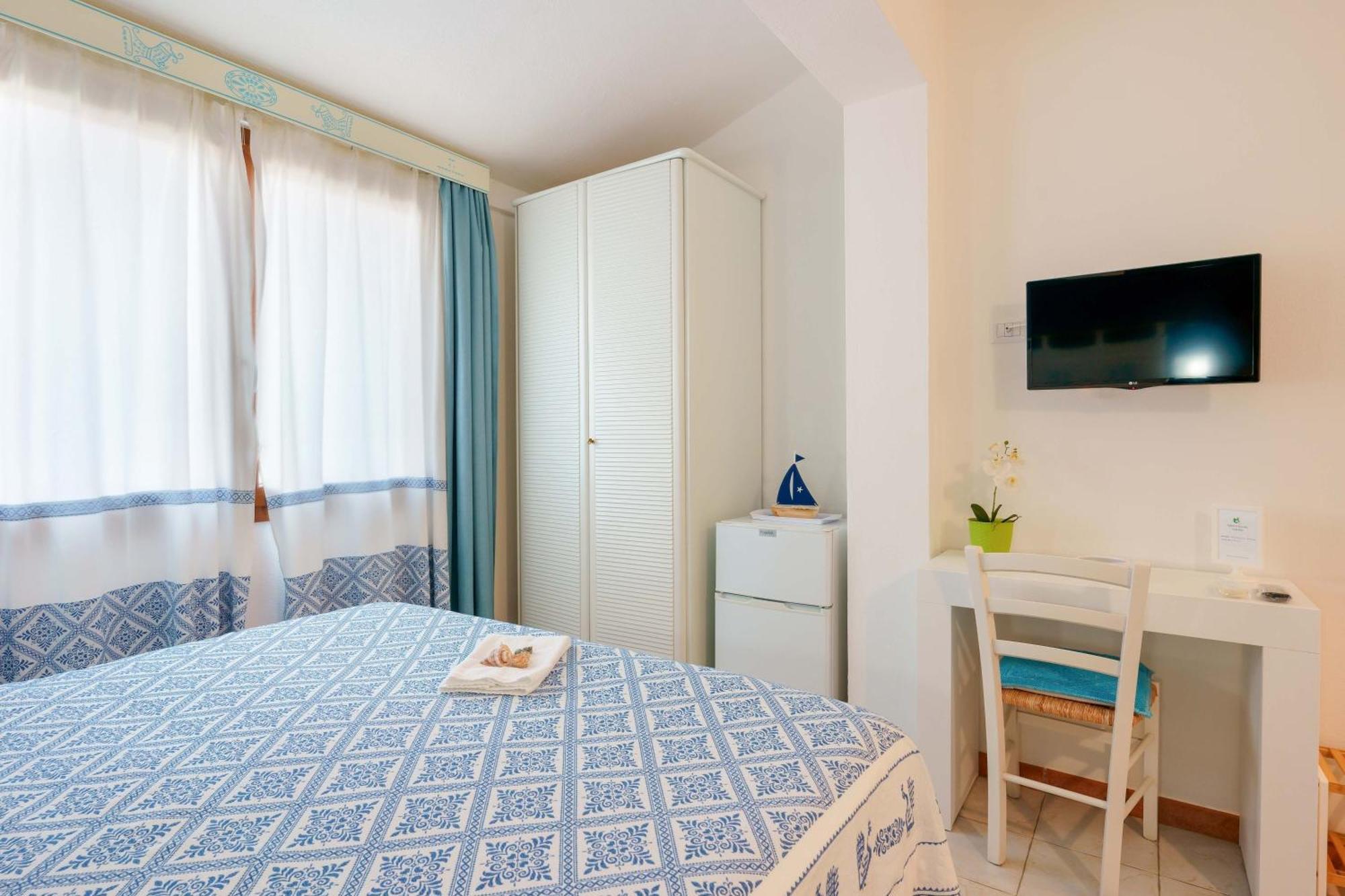 Il Piccolo Giardino Rooms & Breakfast Villasimius Bagian luar foto