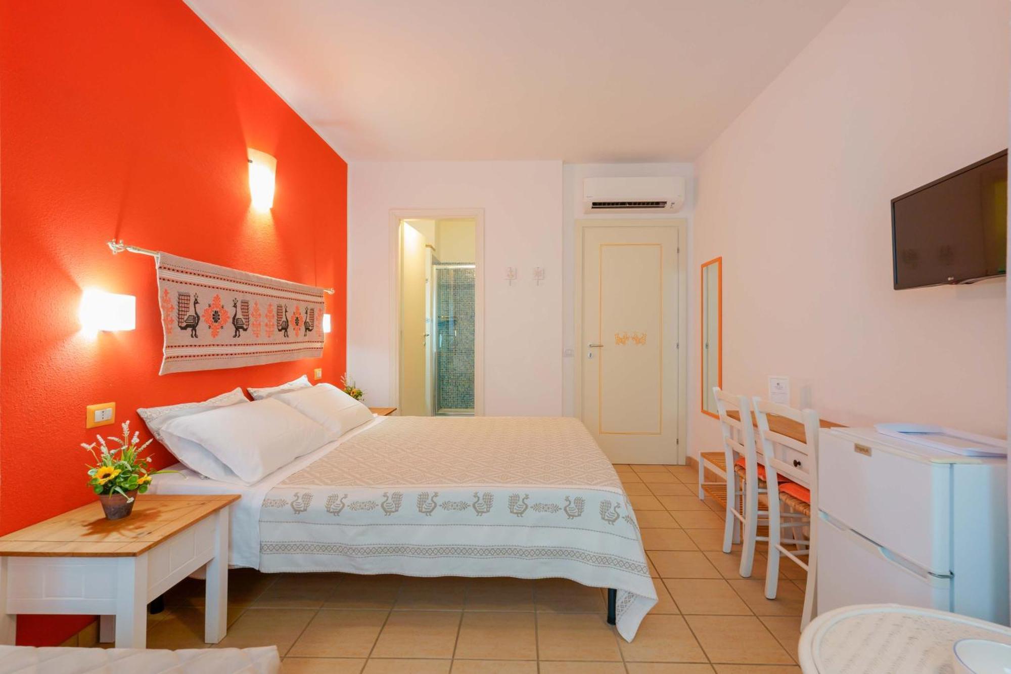 Il Piccolo Giardino Rooms & Breakfast Villasimius Bagian luar foto